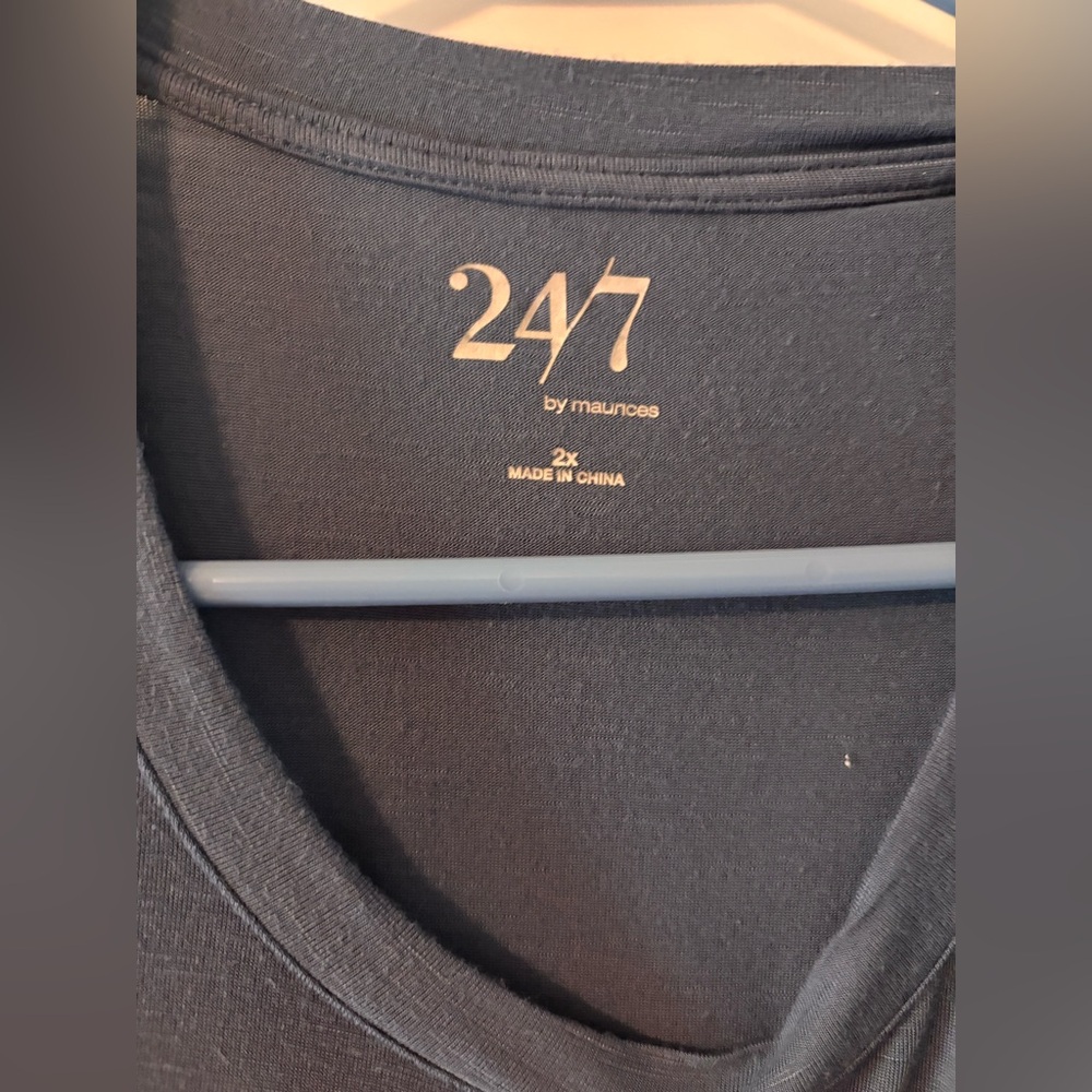 24/7 Women’s Tee - Picture 2 of 3